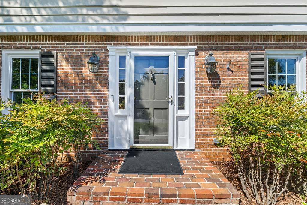 5054 Pine Bark Circle Dunwoody GA 30338