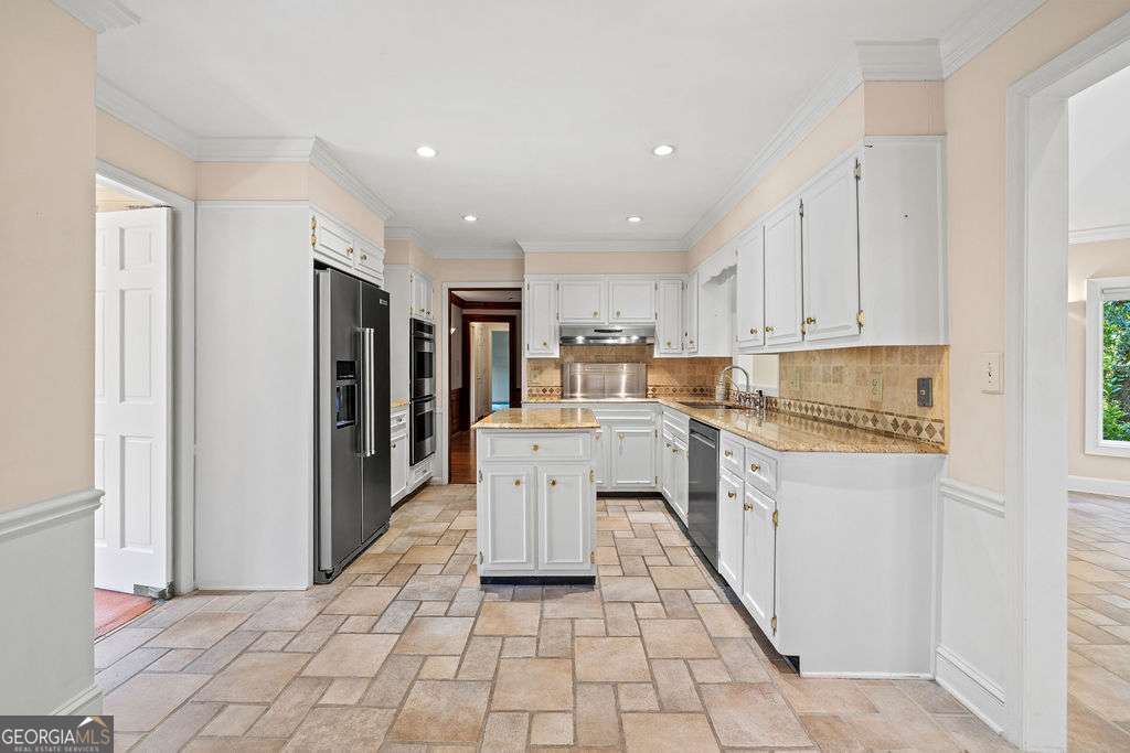5054 Pine Bark Circle Dunwoody GA 30338