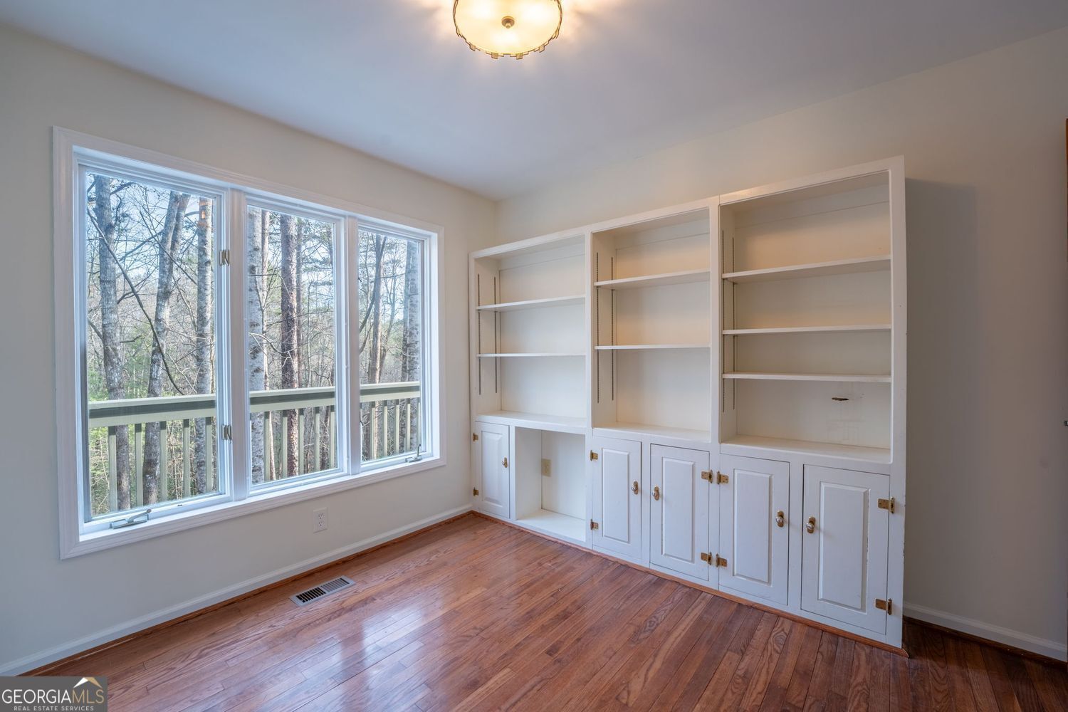1546 Woodbrier Sautee Nacoochee GA 30571