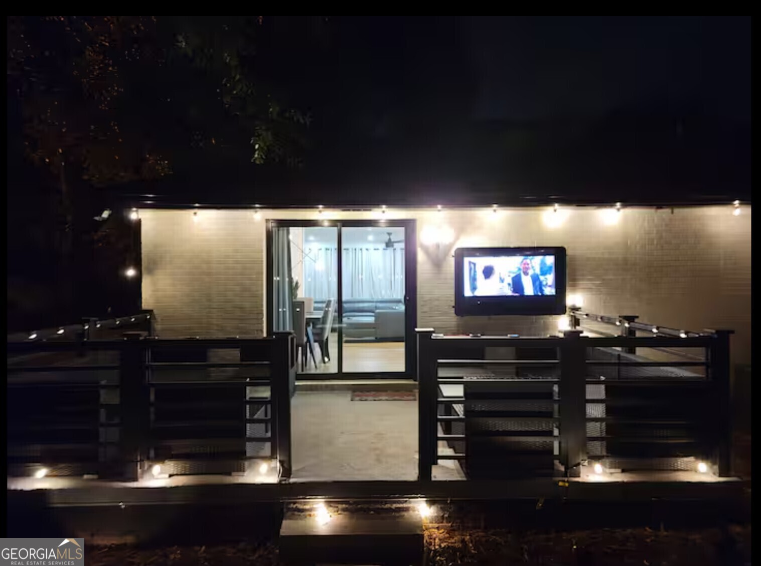 280 W Lake Drive NW Atlanta GA 30314