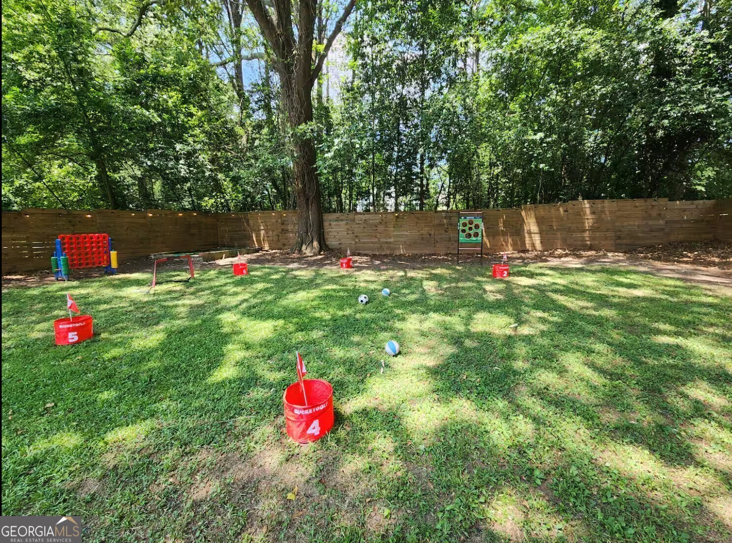 280 W Lake Drive NW Atlanta GA 30314