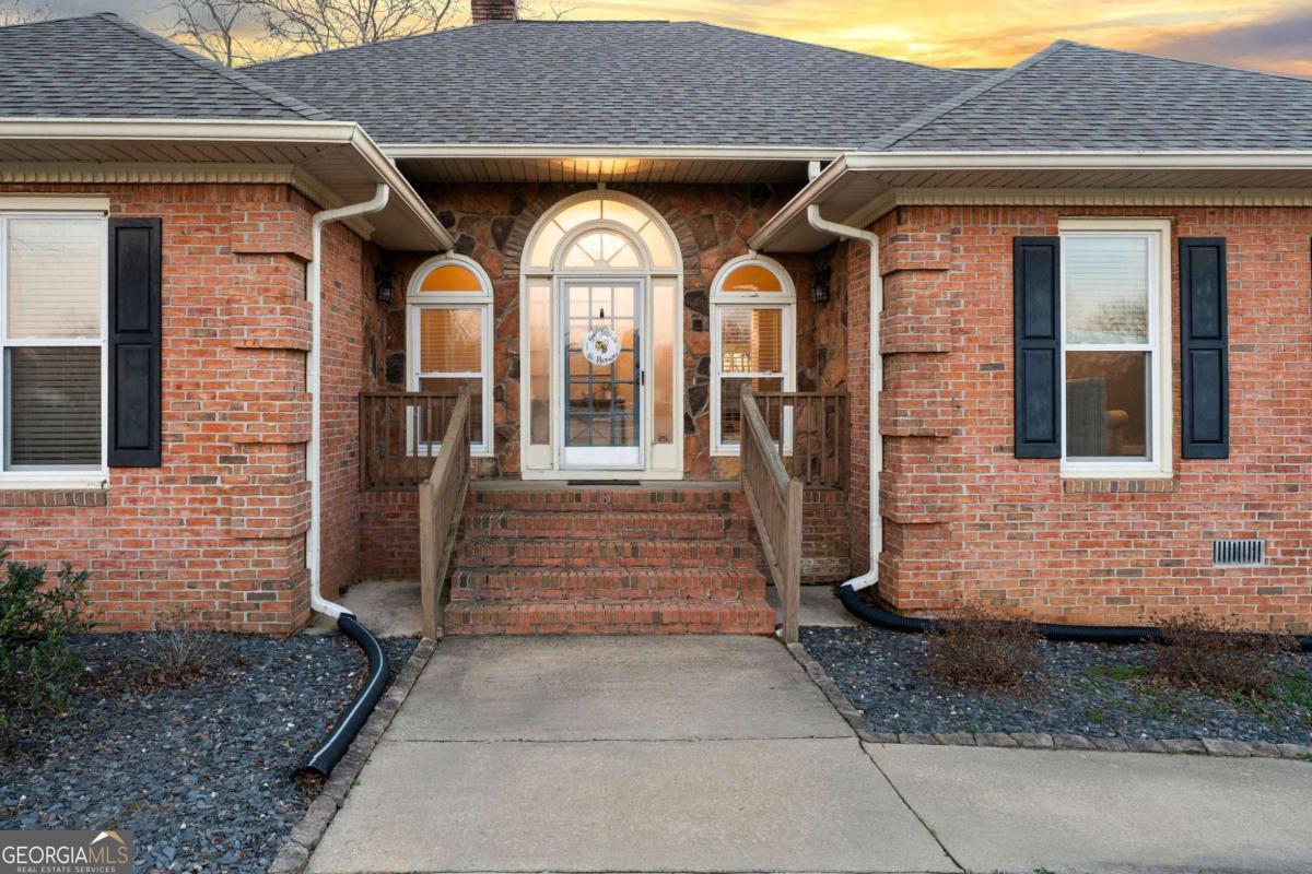 2300 Frettiesburg Drive Rockmart GA 30153