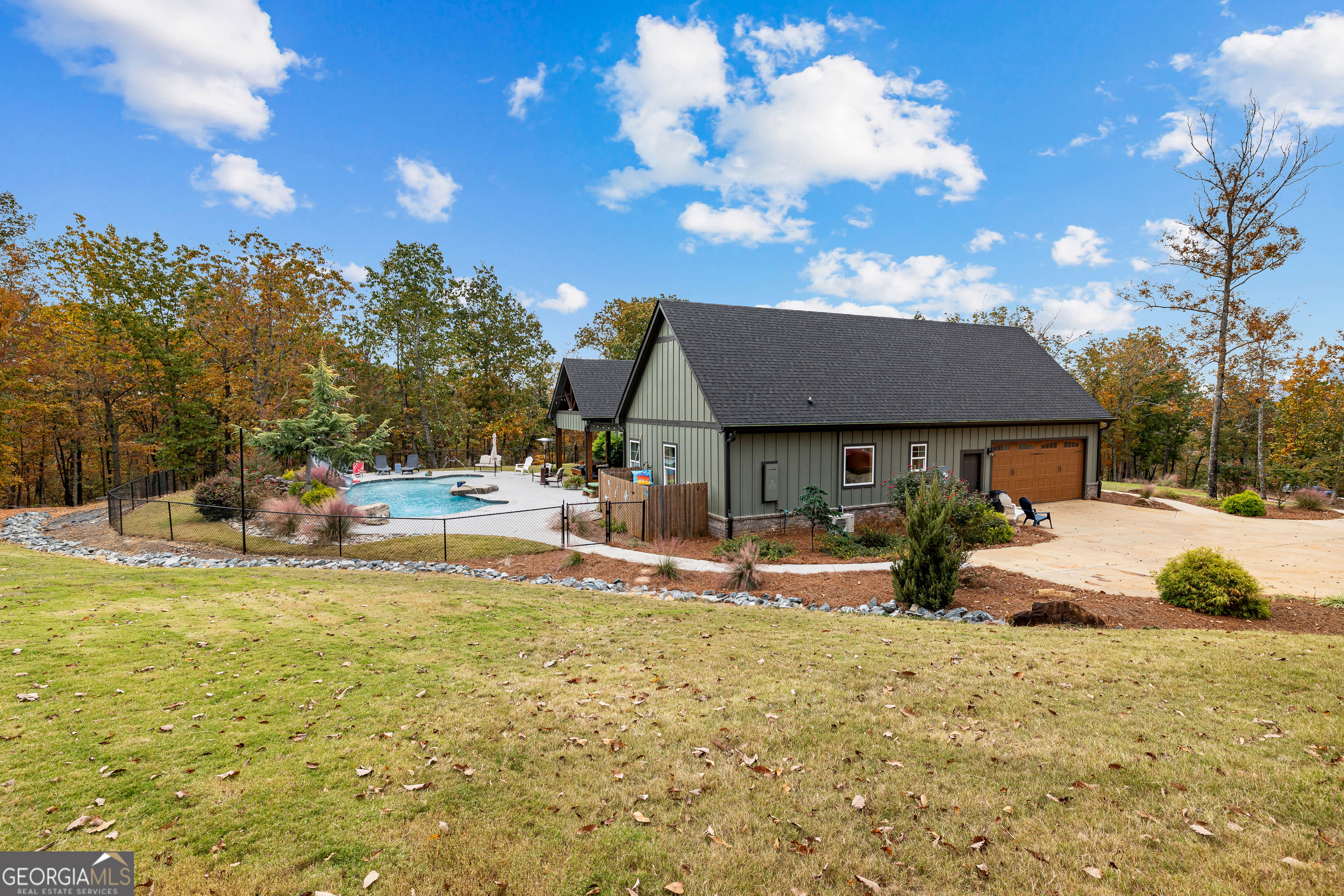 101 Trent Jones Circle Meansville GA 30256