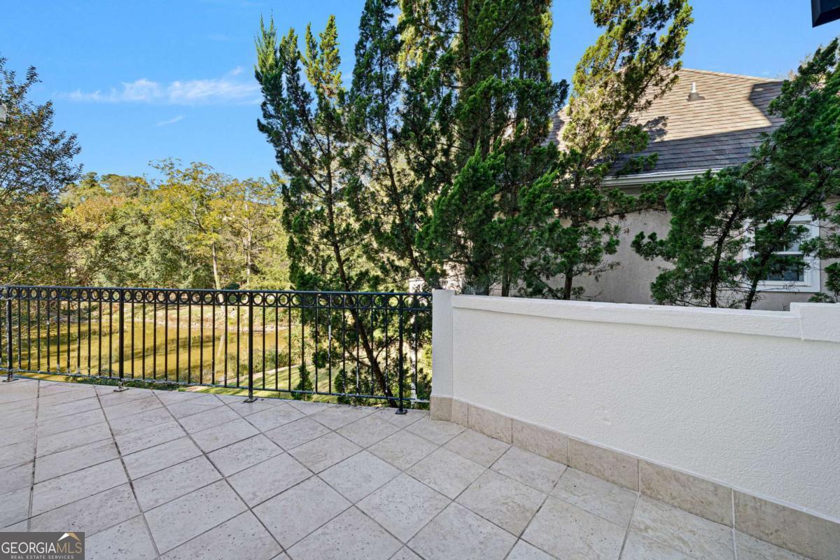 4 Vale Close NE Atlanta GA 30324