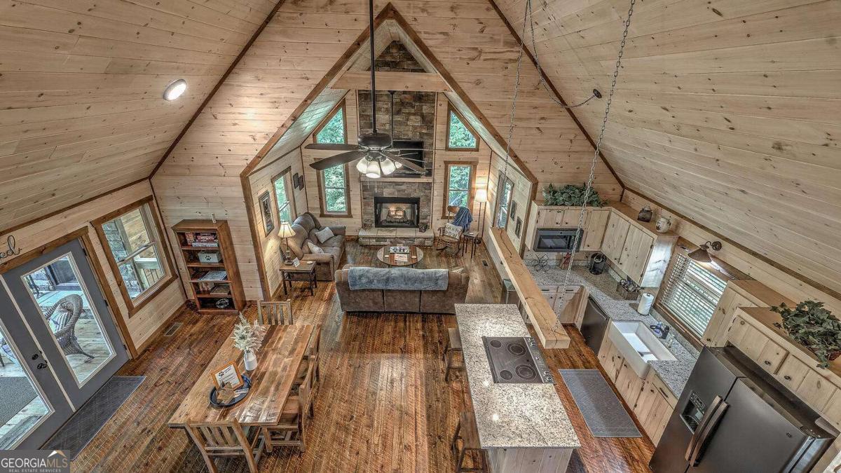 44 Windy Valley Spur Blue Ridge GA 30513