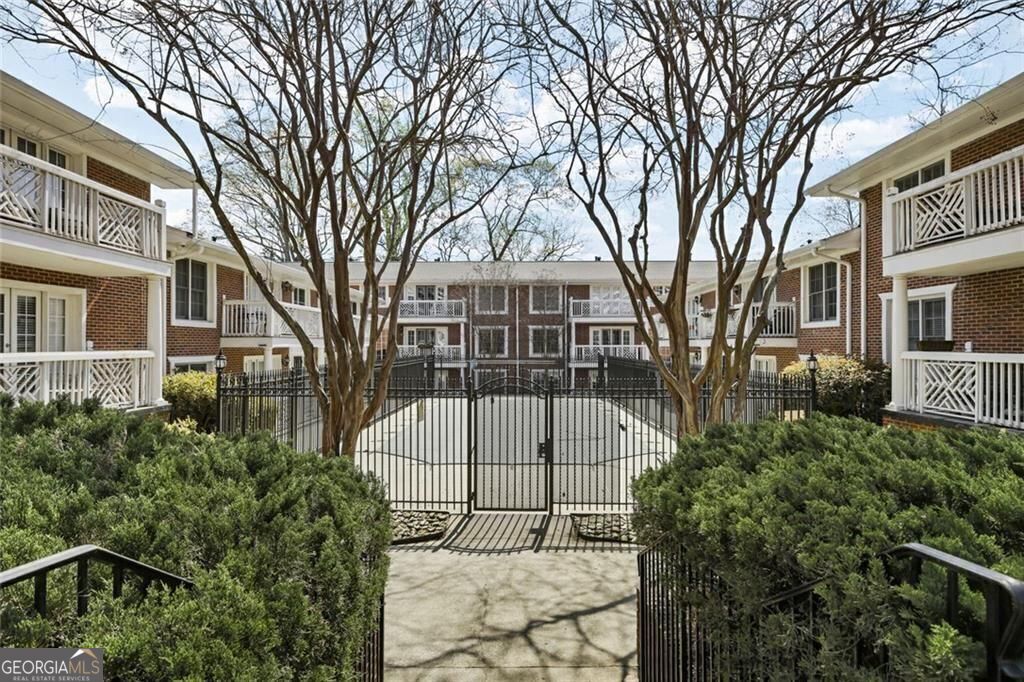 869 Briarcliff Road NE Atlanta GA 30306