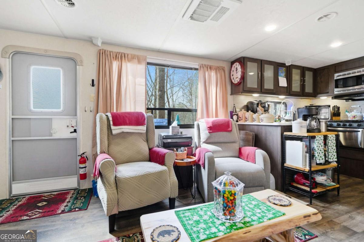 40 9th Street Ellijay GA 30540