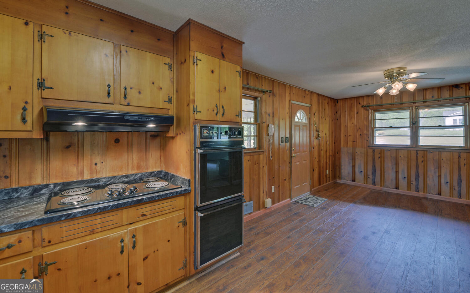 586 Collins Road Toccoa GA 30577