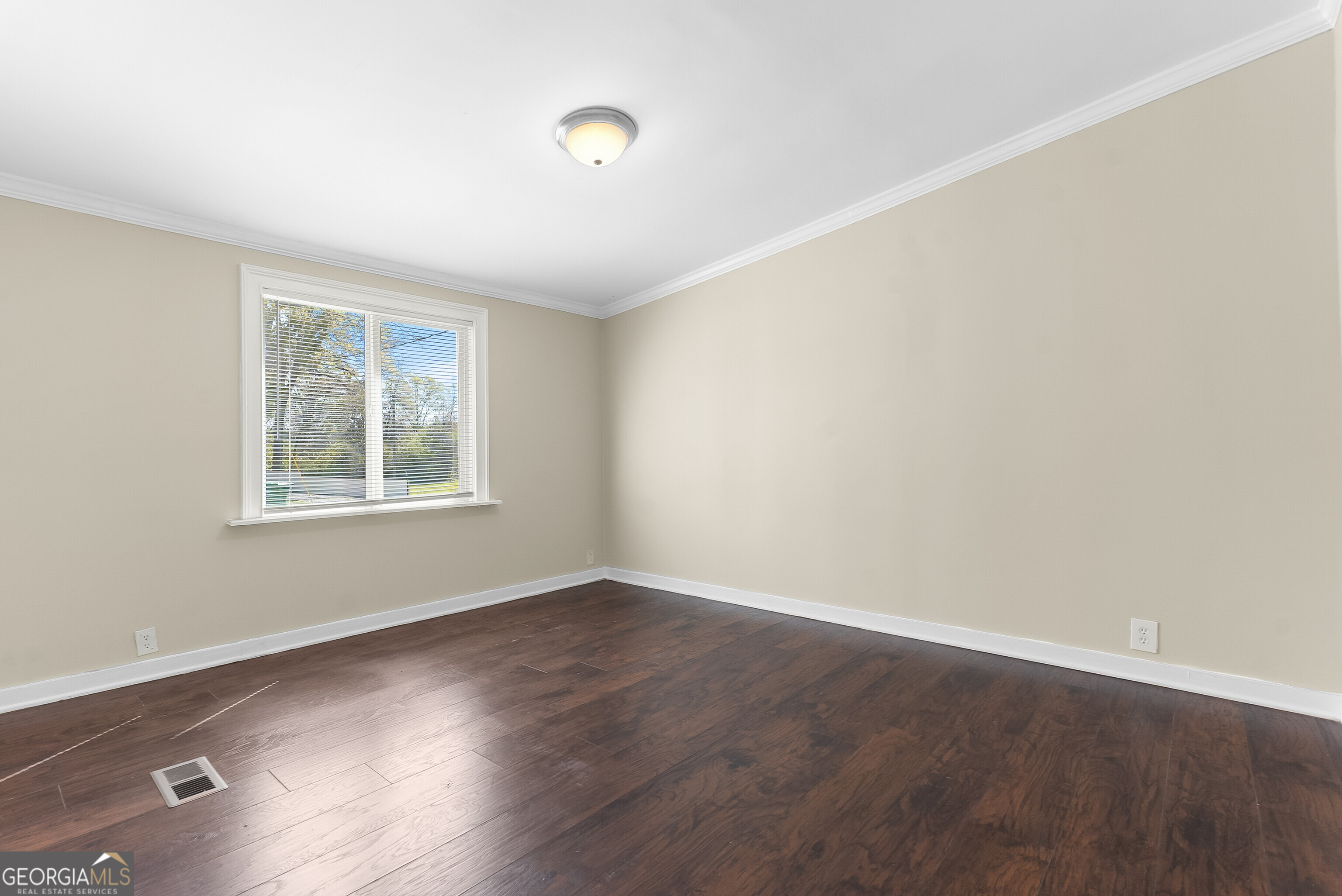 129 Walnut Street Bonaire GA 31005