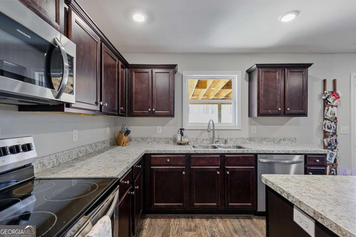 43 Pamela Way Dallas GA 30157