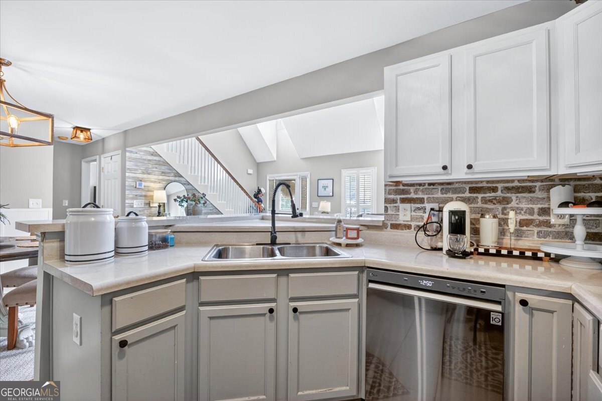 166 Howard Court Gray GA 31032