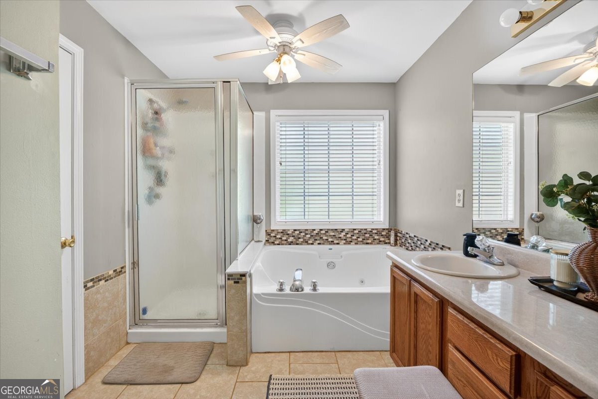 166 Howard Court Gray GA 31032