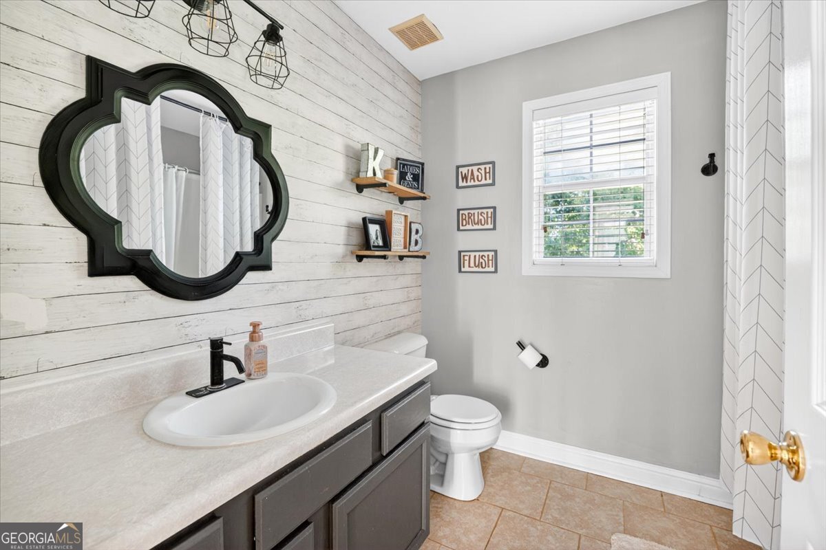 166 Howard Court Gray GA 31032