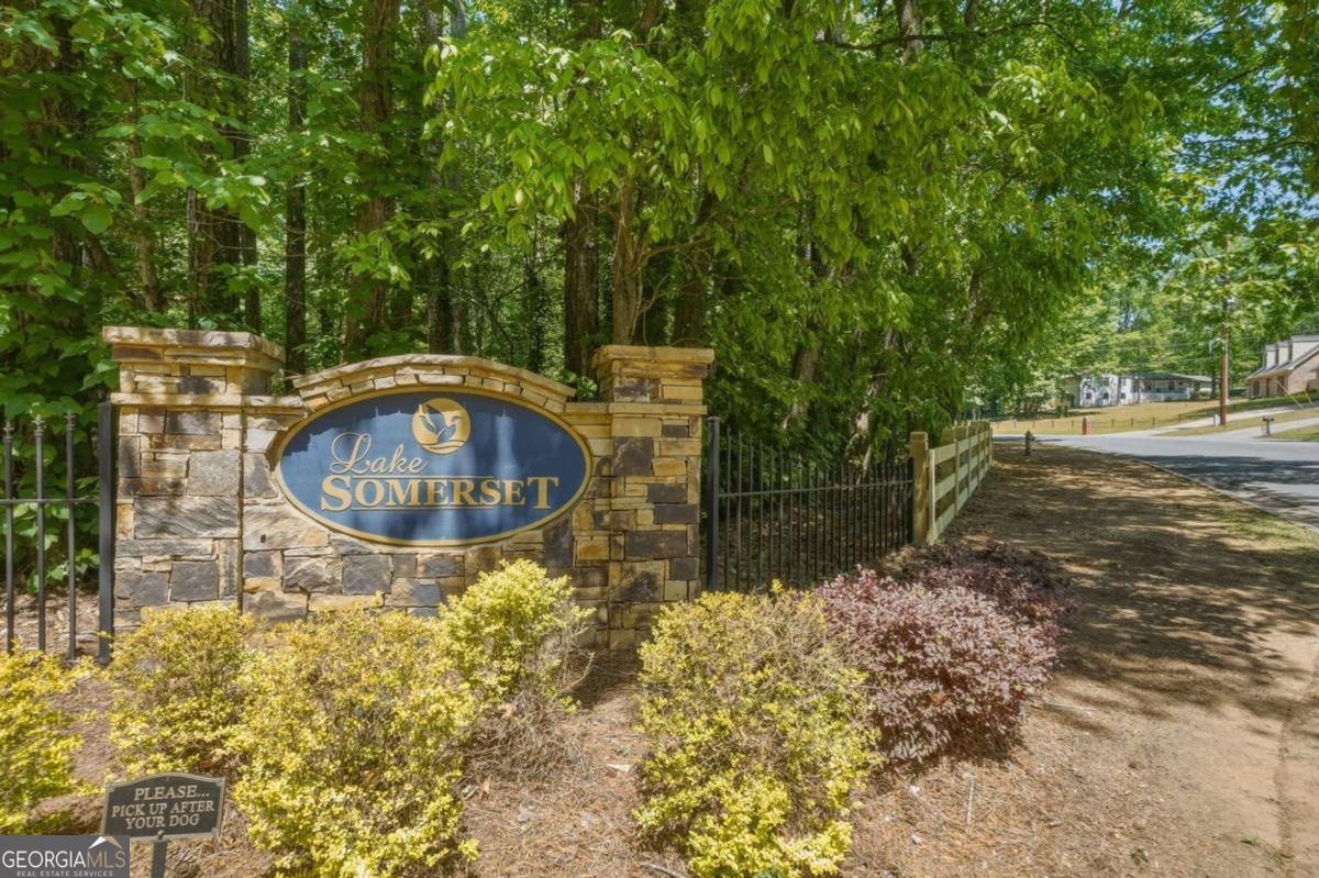 242 Lake Somerset Drive NW Marietta GA 30064