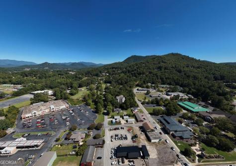 121 River Street Hiawassee GA 30546