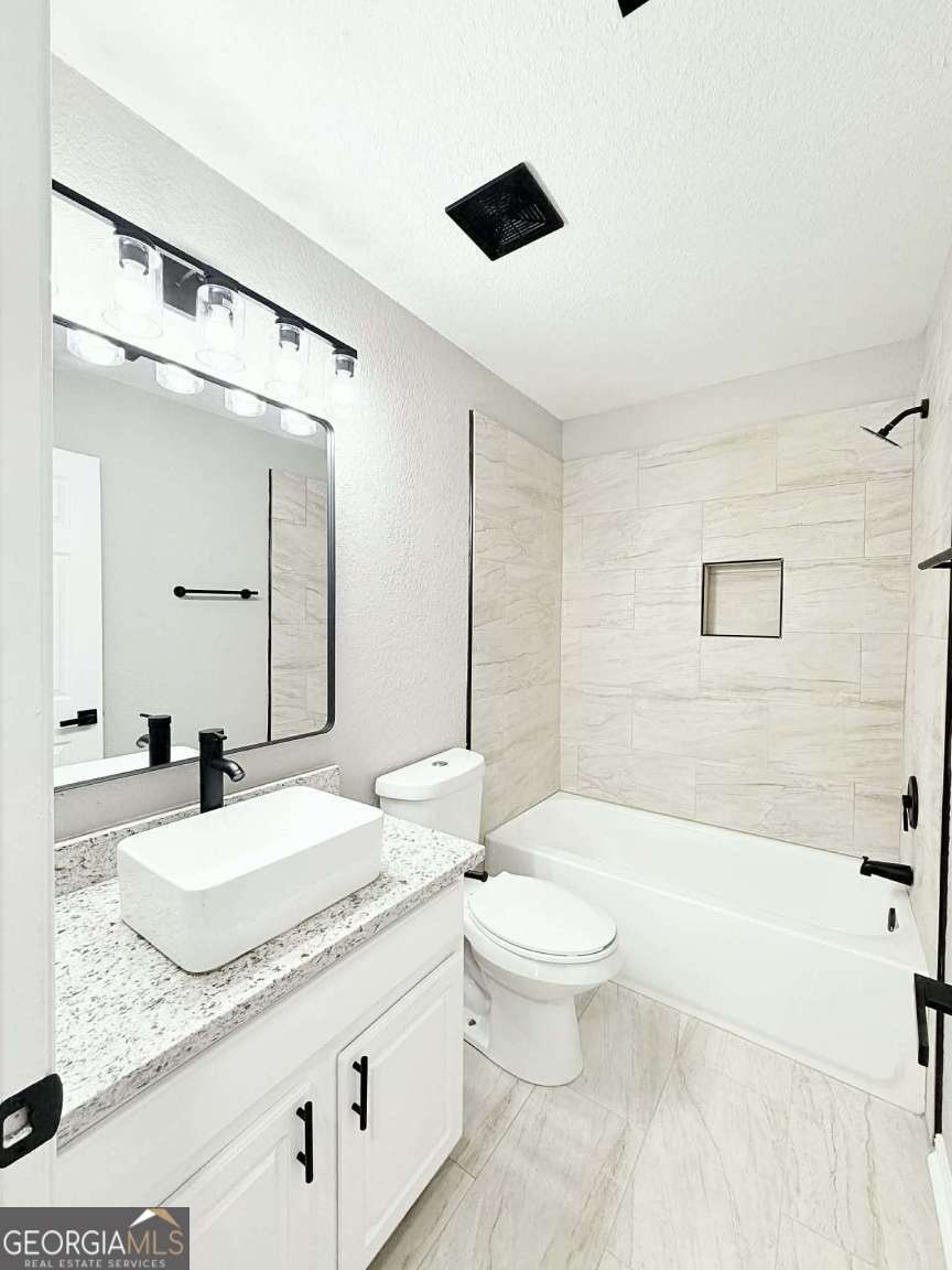 168 Brookview Drive Riverdale GA 30274