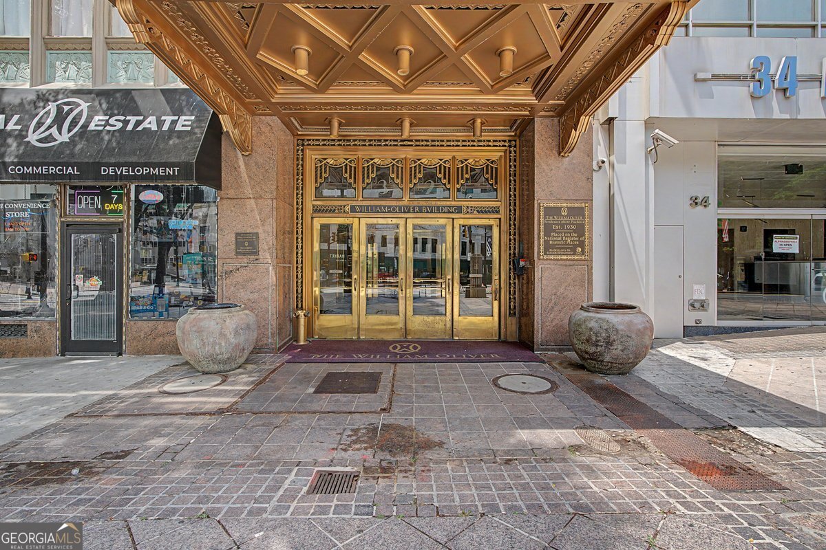32 Peachtree Street NW Atlanta GA 30303