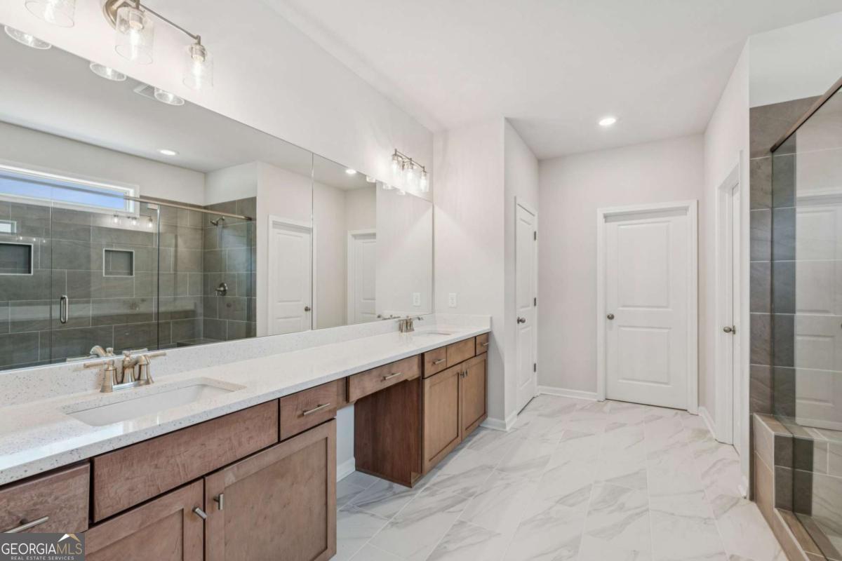 5556 Keswick Drive Flowery Branch GA 30542