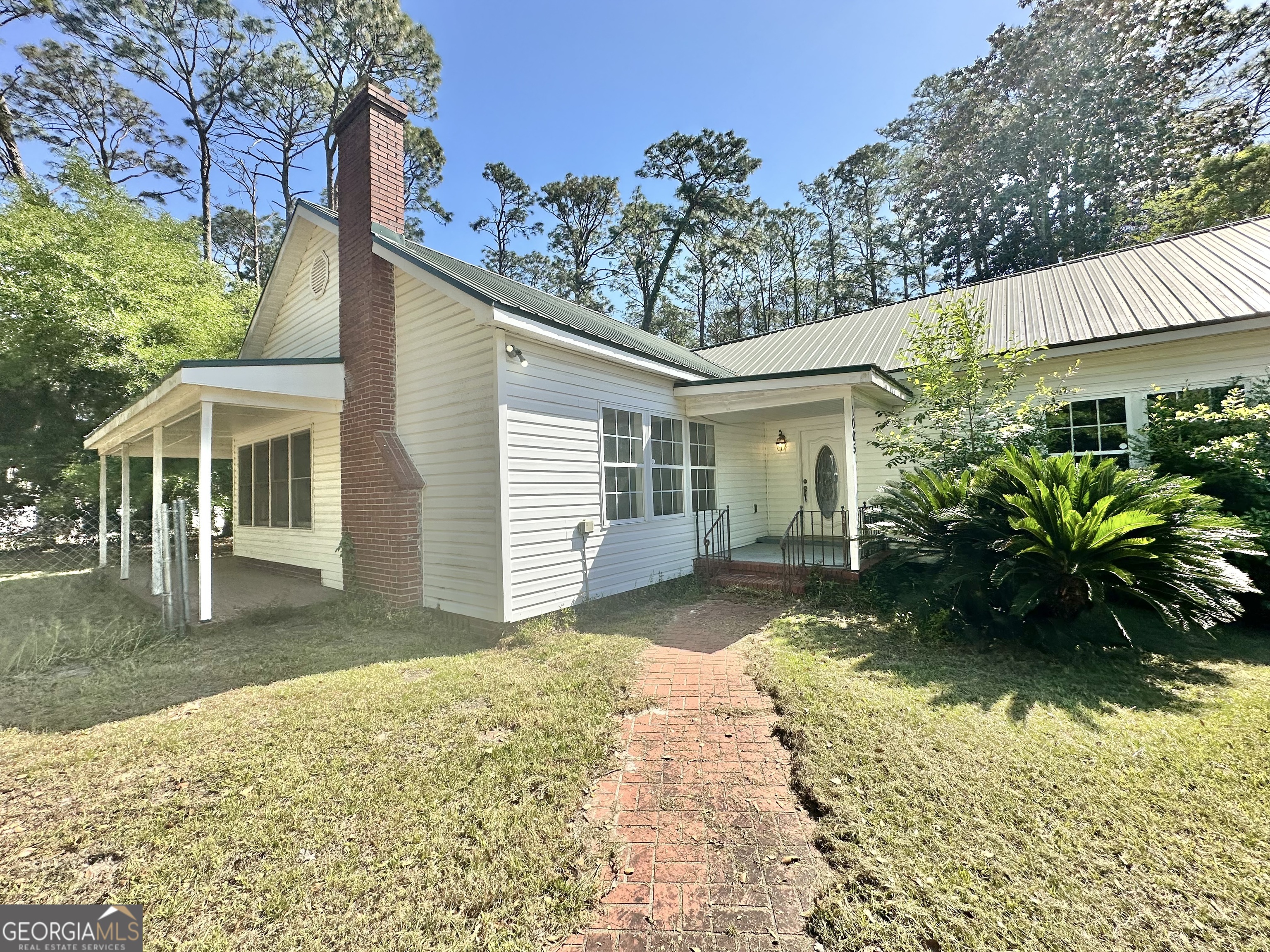 1005 Seminole Trail Waycross GA 31501