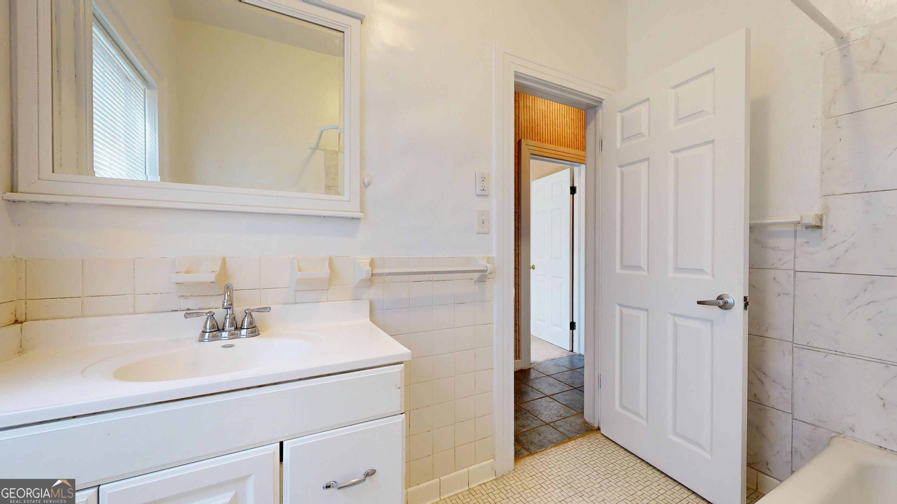 1005 Seminole Trail Waycross GA 31501