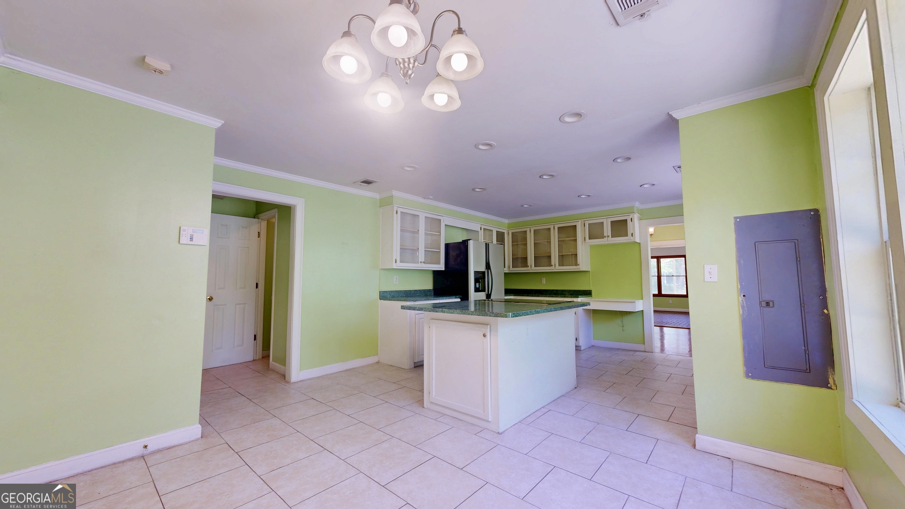 1005 Seminole Trail Waycross GA 31501