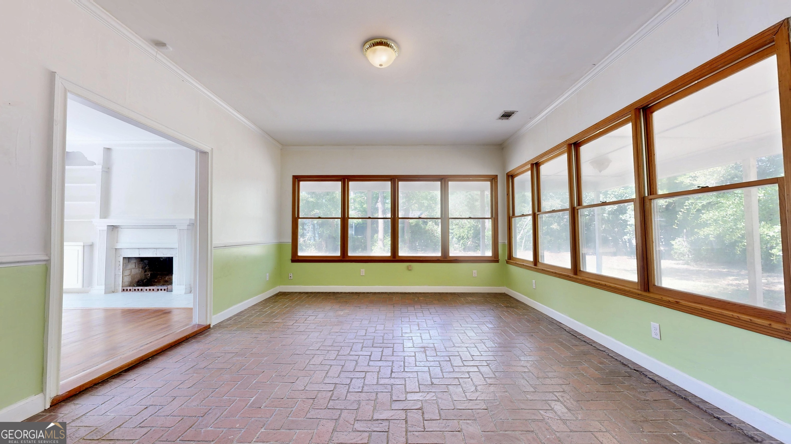 1005 Seminole Trail Waycross GA 31501