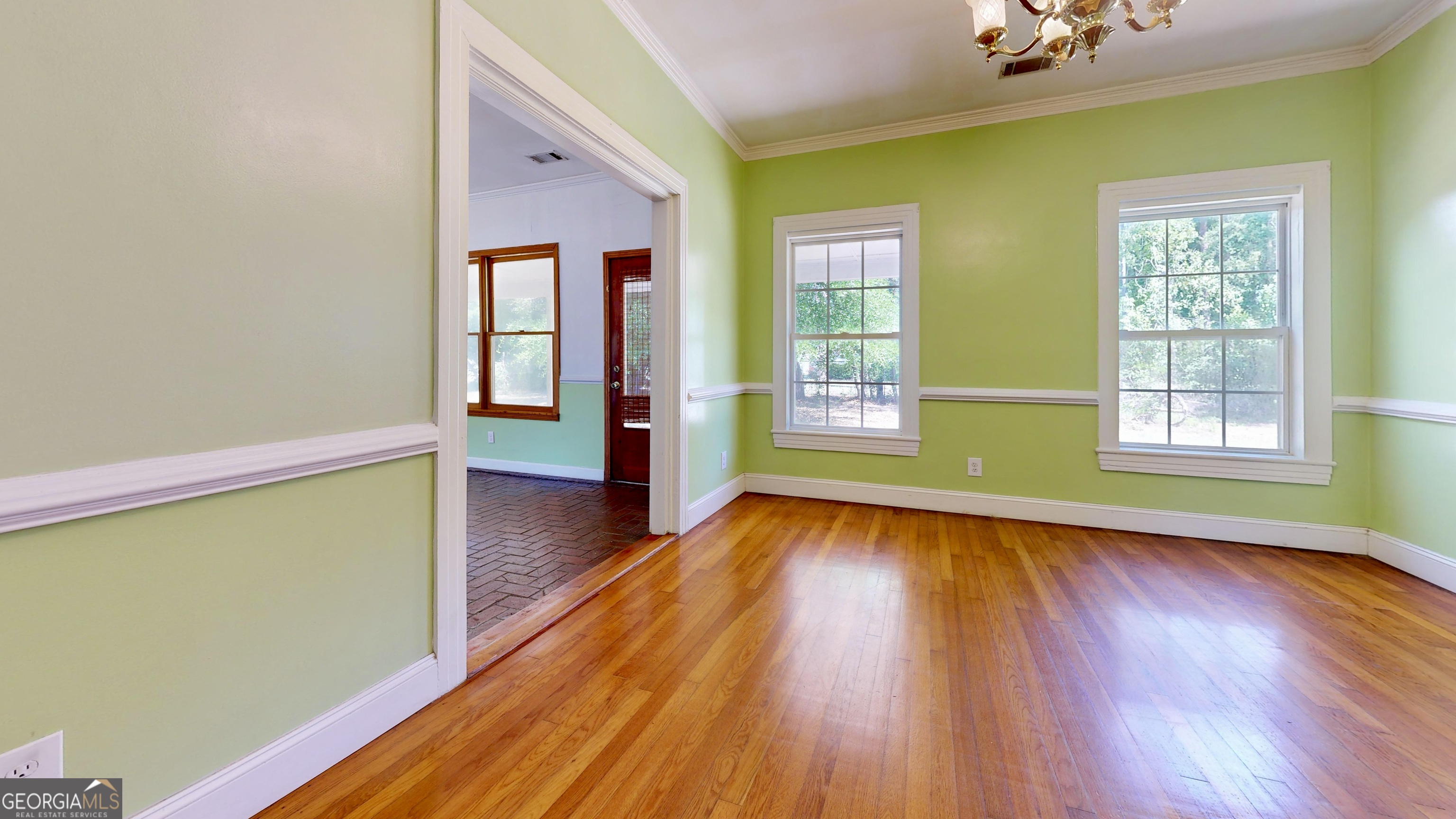 1005 Seminole Trail Waycross GA 31501
