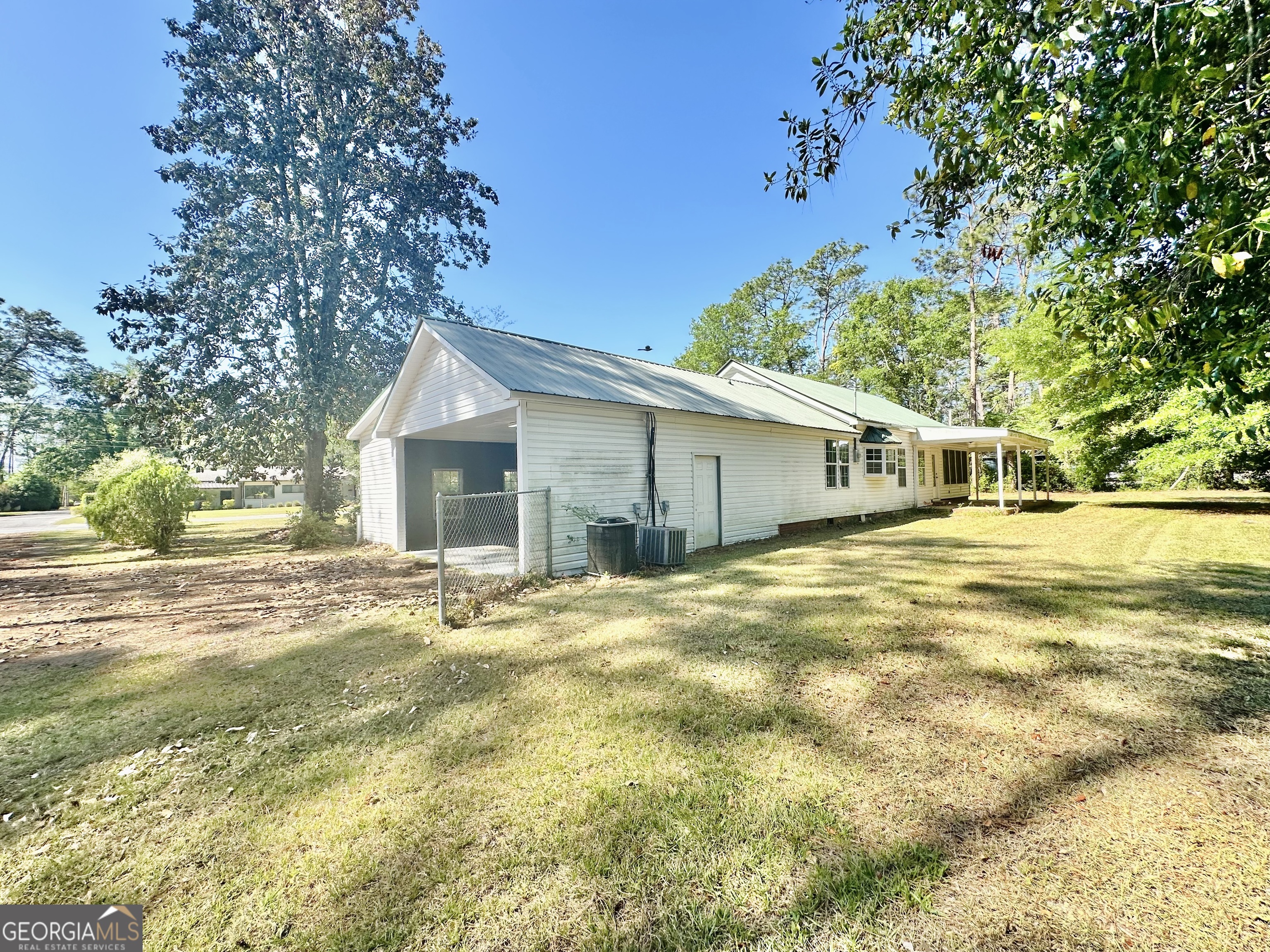 1005 Seminole Trail Waycross GA 31501