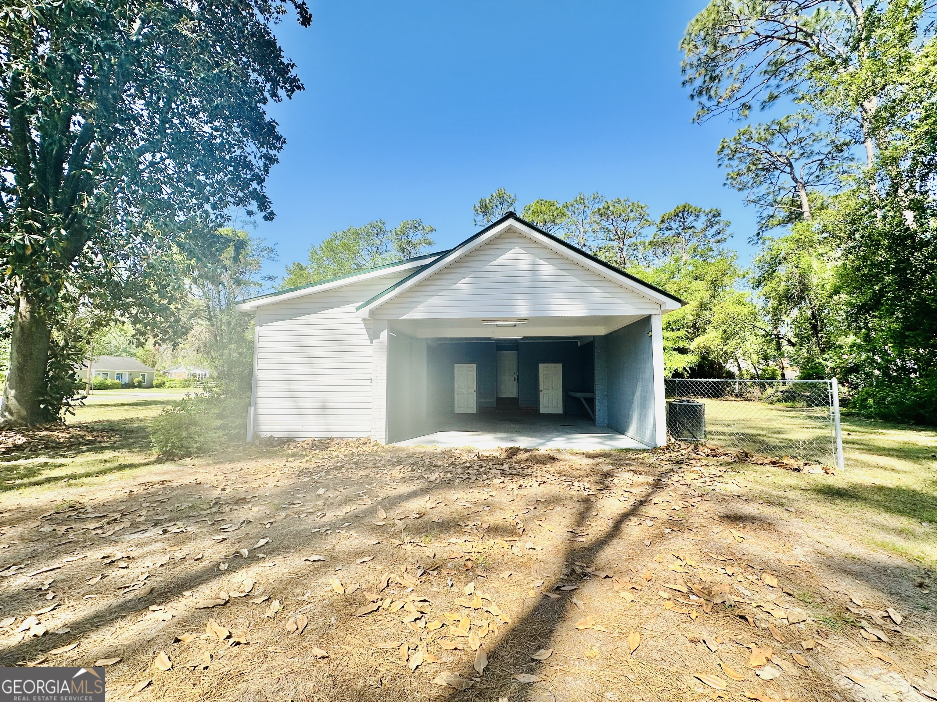 1005 Seminole Trail Waycross GA 31501