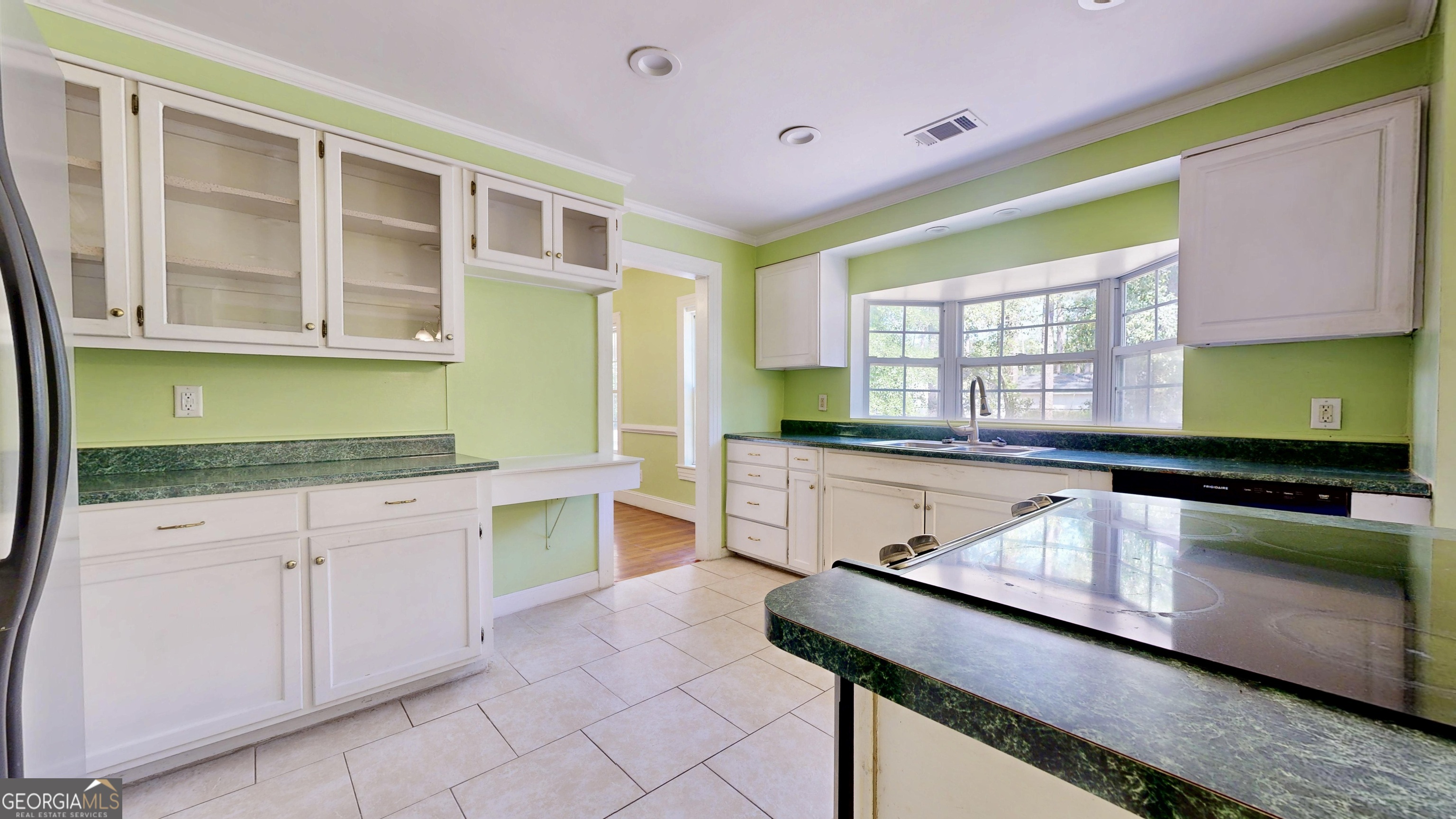 1005 Seminole Trail Waycross GA 31501