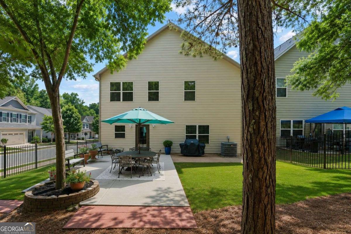 1013 Water Oak Trace Acworth GA 30102