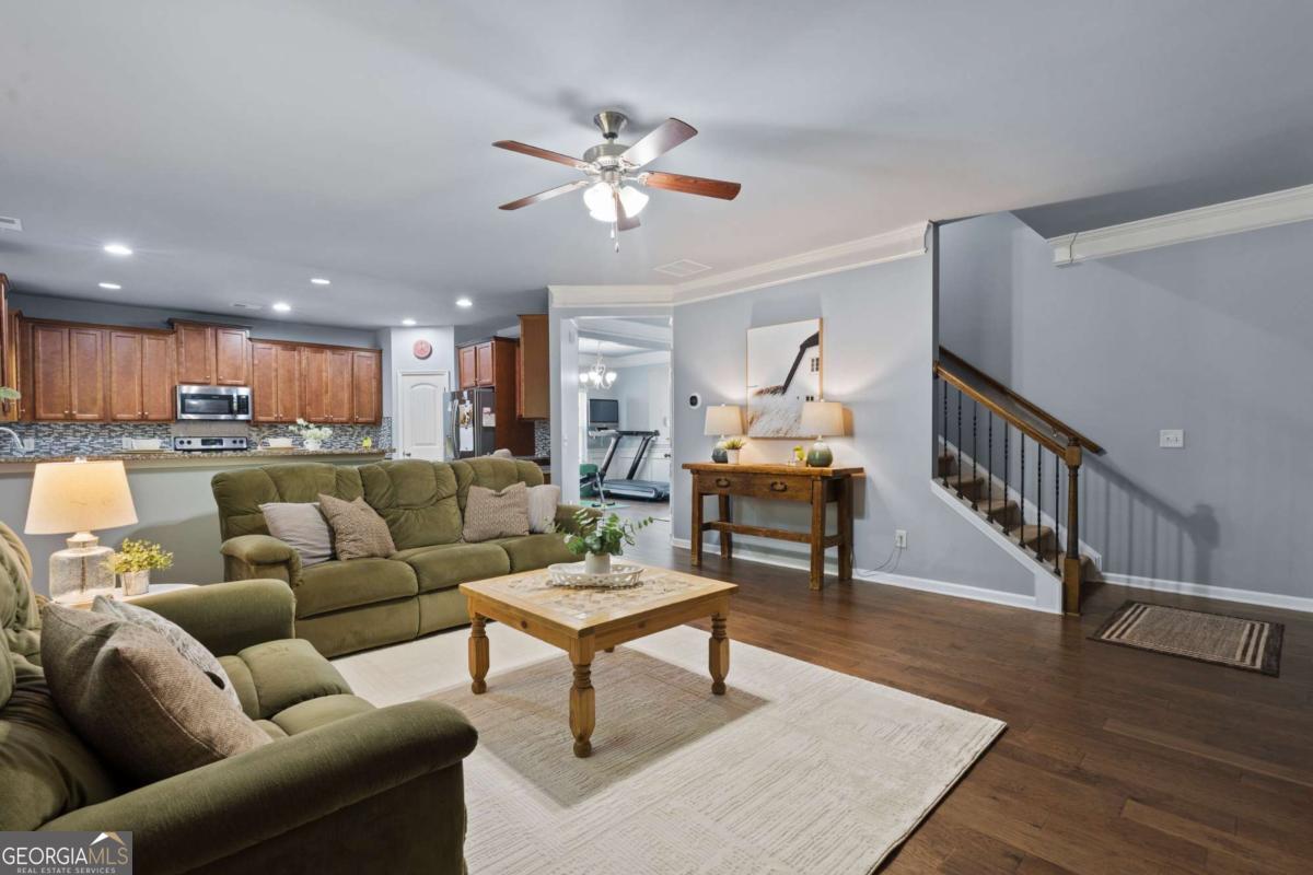 1013 Water Oak Trace Acworth GA 30102