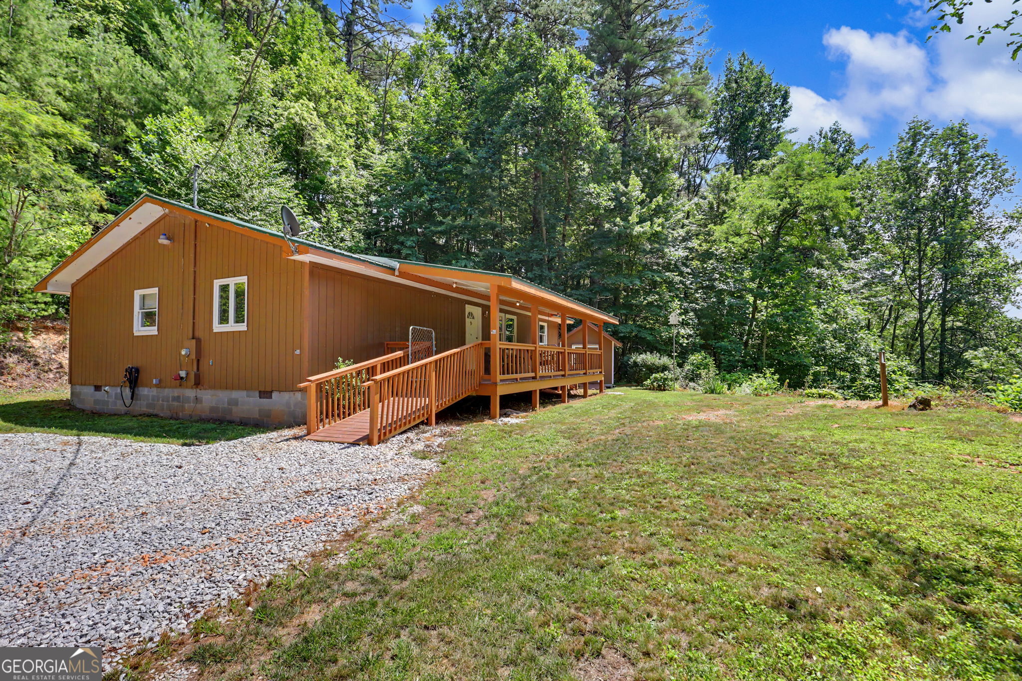 118 Cub Lane Rabun Gap GA 30568