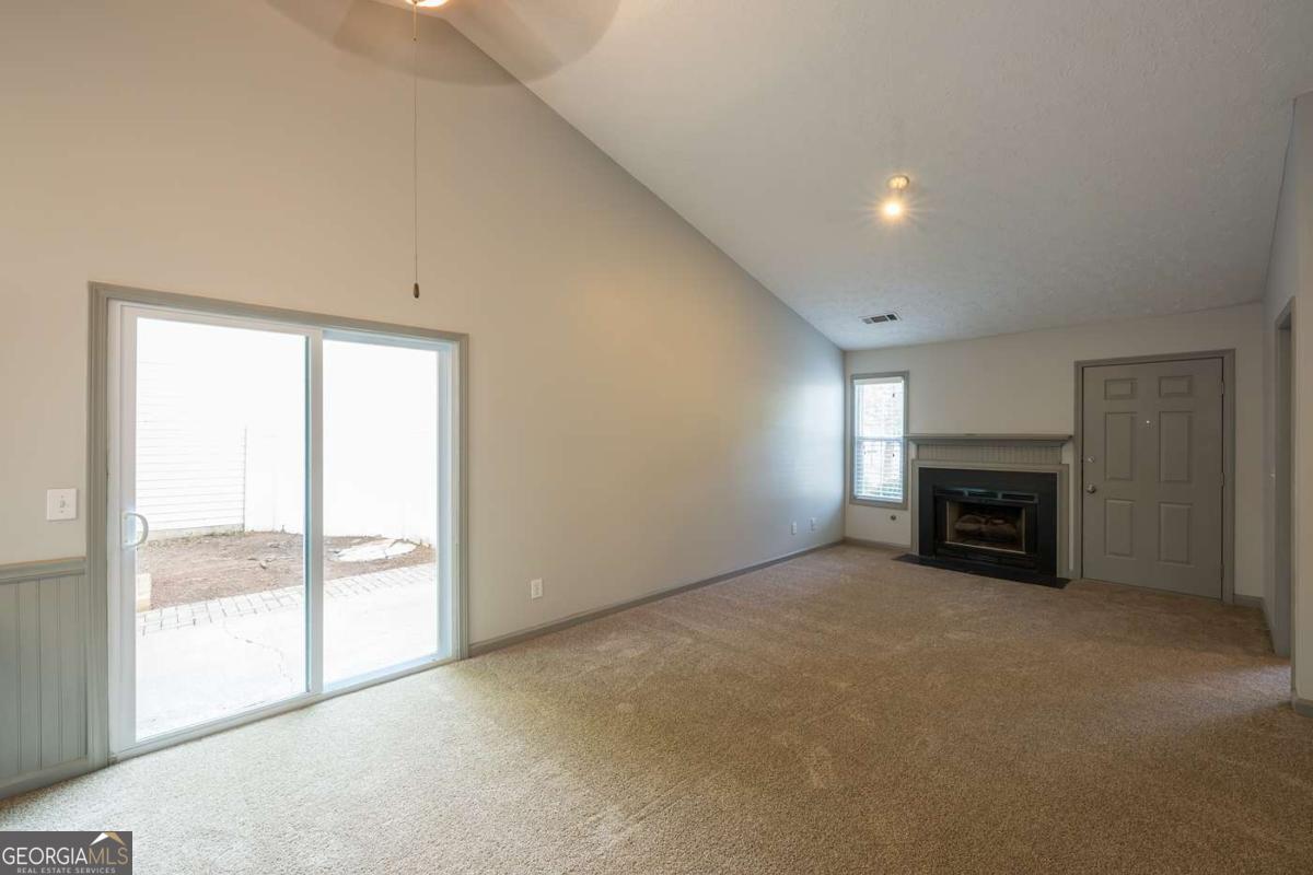 207 Daventry Way Woodstock GA 30188