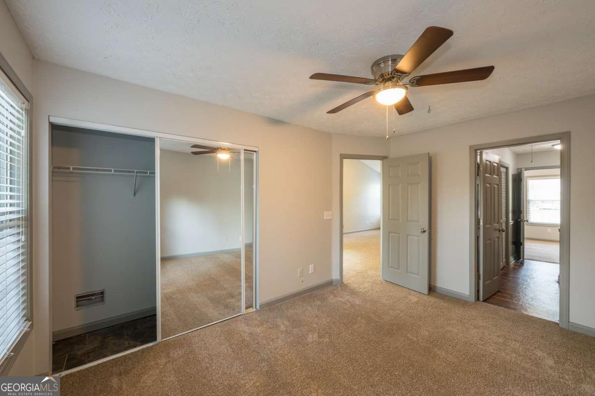 207 Daventry Way Woodstock GA 30188