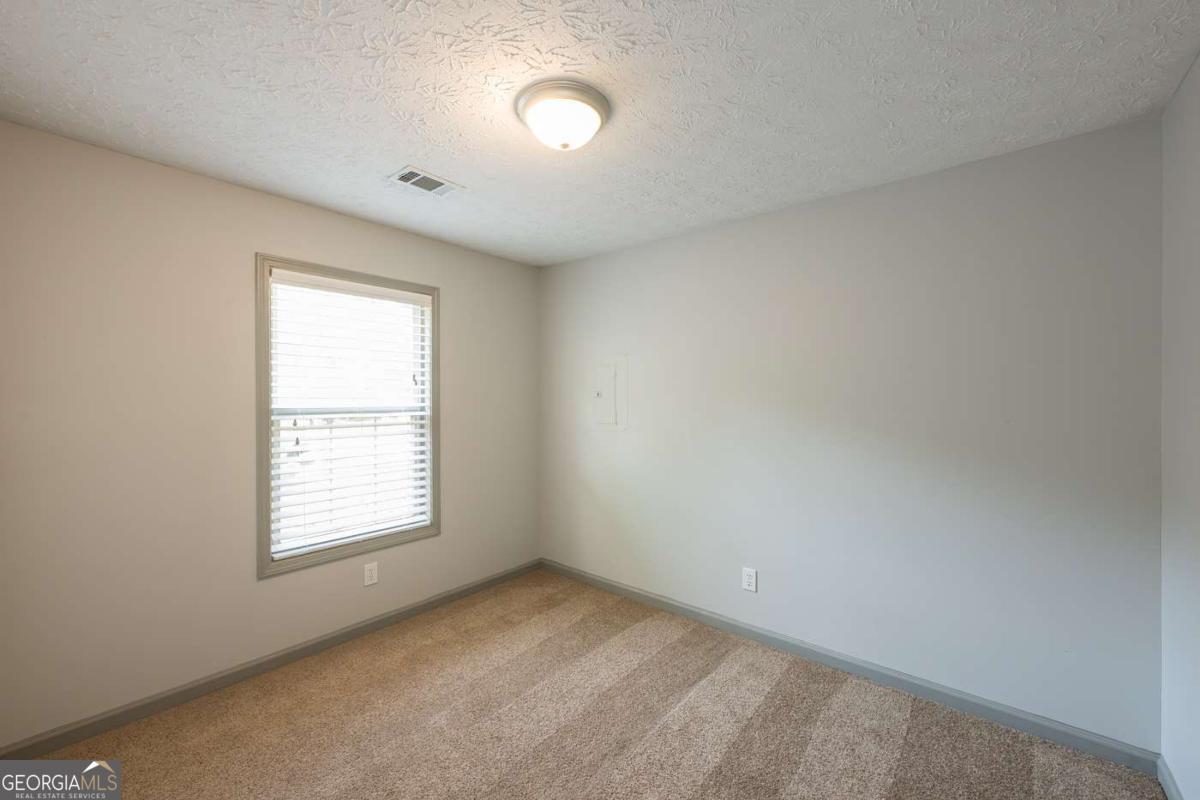 207 Daventry Way Woodstock GA 30188