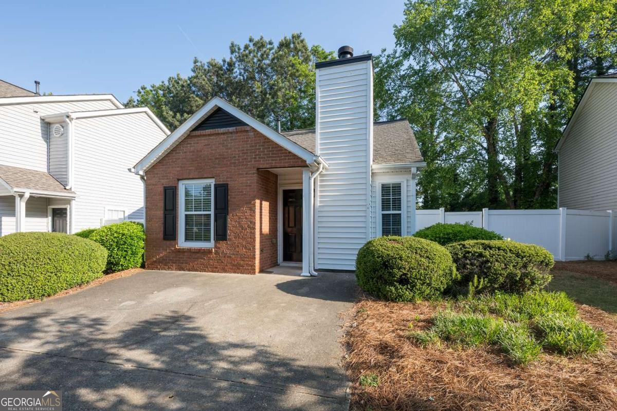 207 Daventry Way Woodstock GA 30188