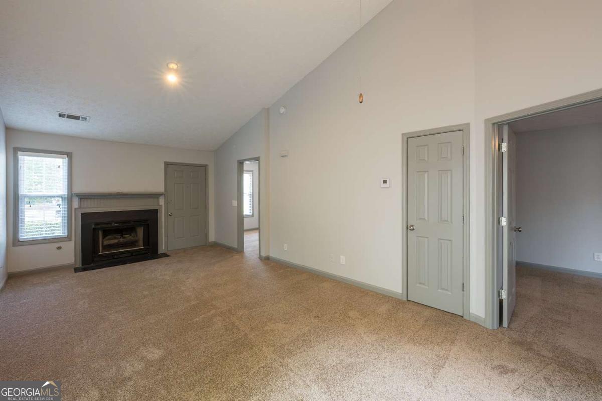 207 Daventry Way Woodstock GA 30188