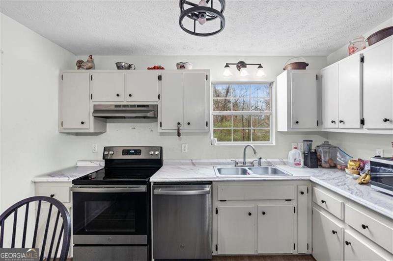 221 Hardin Road SW Plainville GA 30733