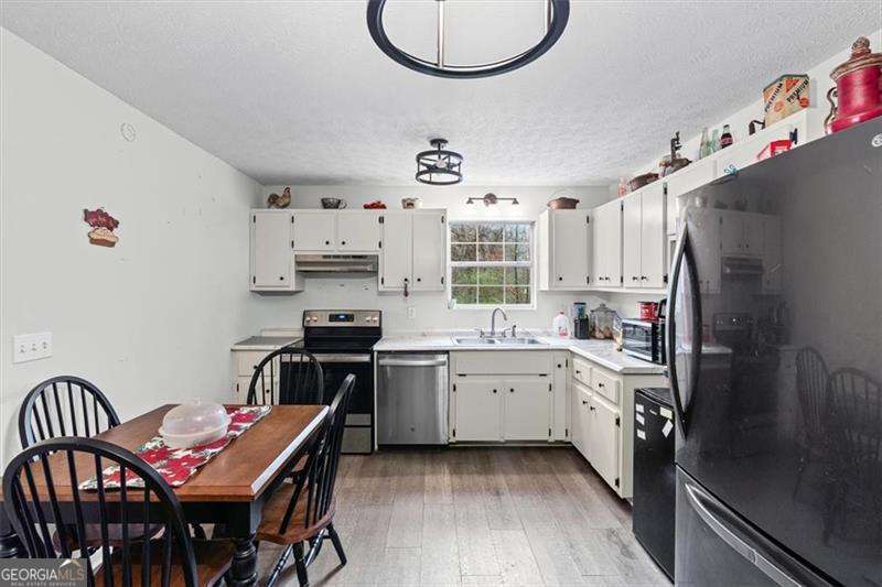 221 Hardin Road SW Plainville GA 30733