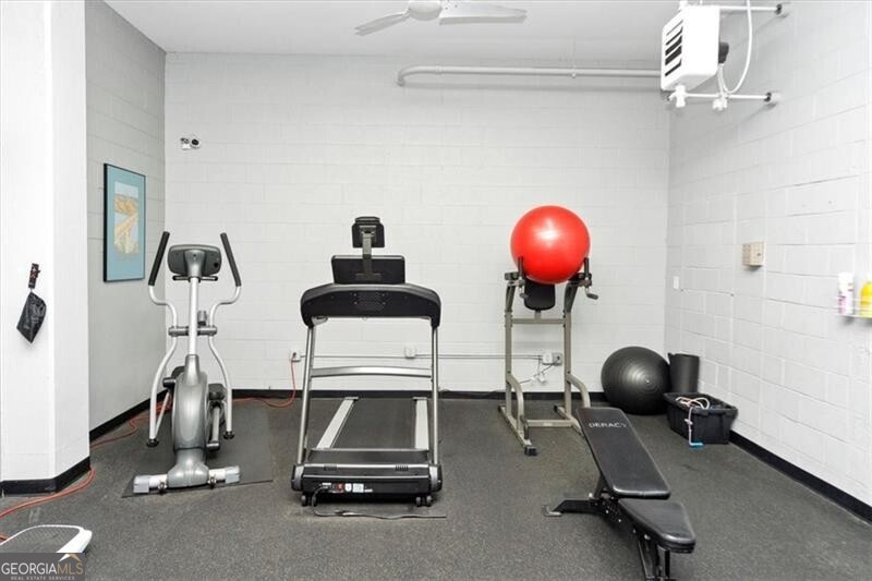 3060 Pharr Court North NW Atlanta GA 30305