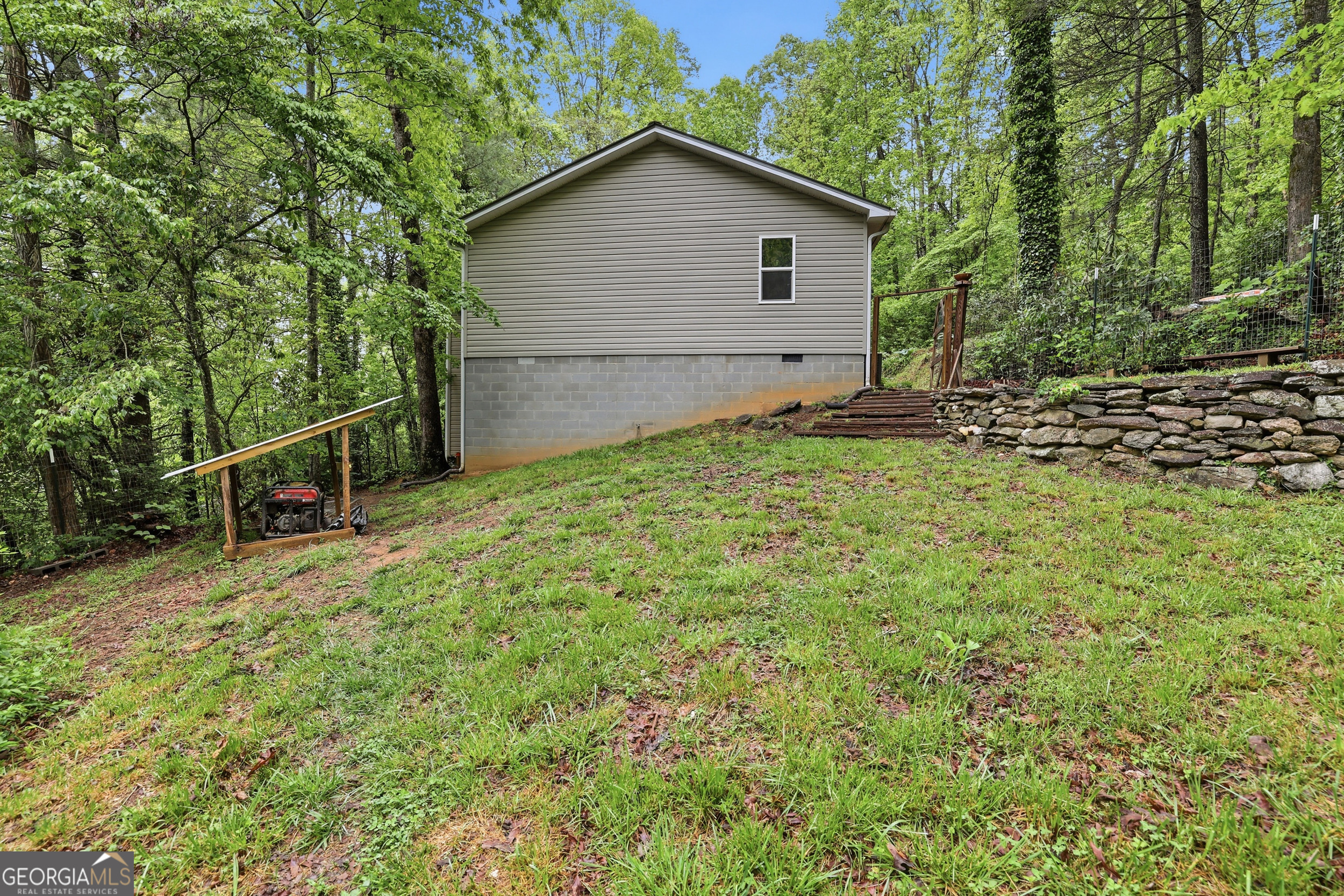 10 Florida Avenue Clayton GA 30525