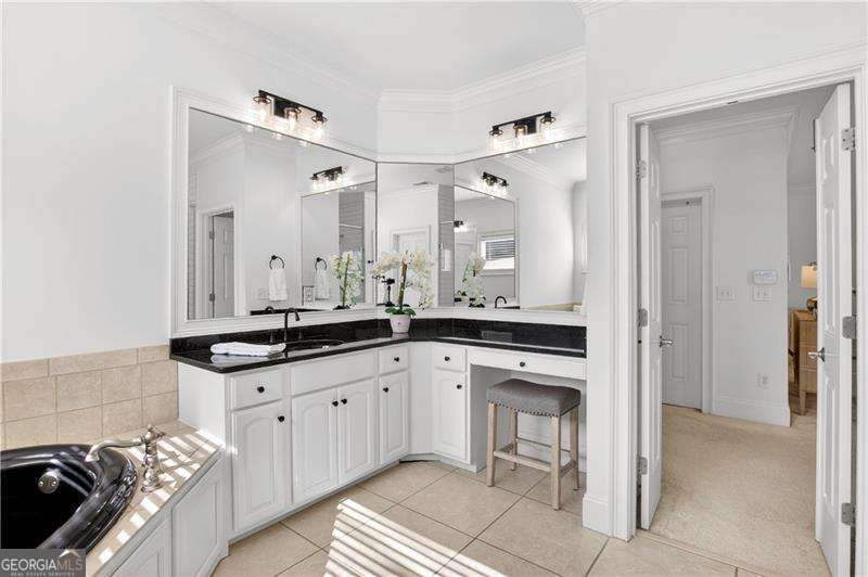 1958 Lois Pointe SE Smyrna GA 30080