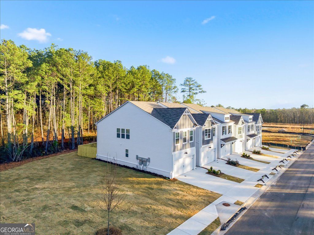 2561 Riverside Road Conyers GA 30013