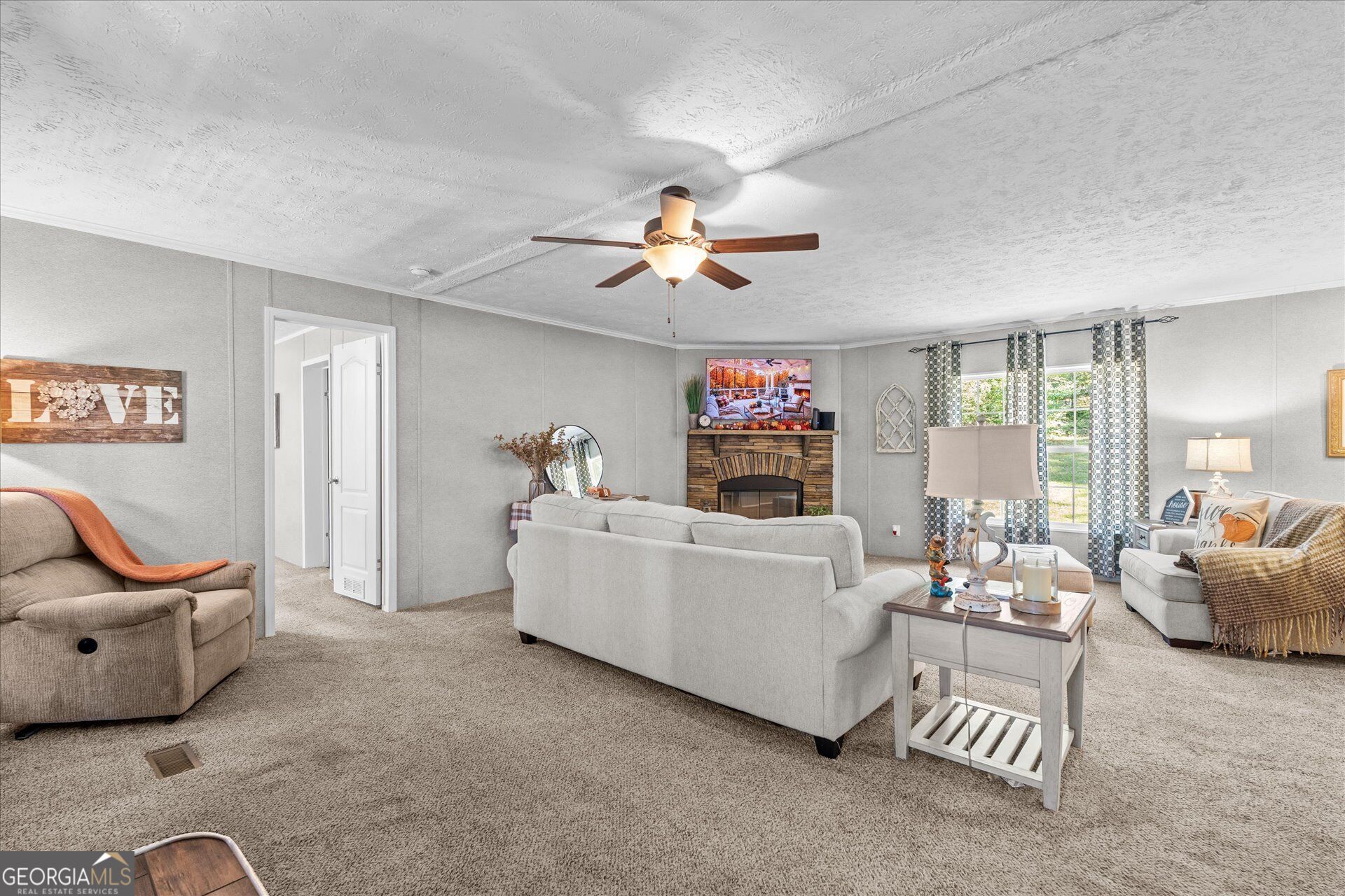 215 Navajo Trail Bowdon GA 30108