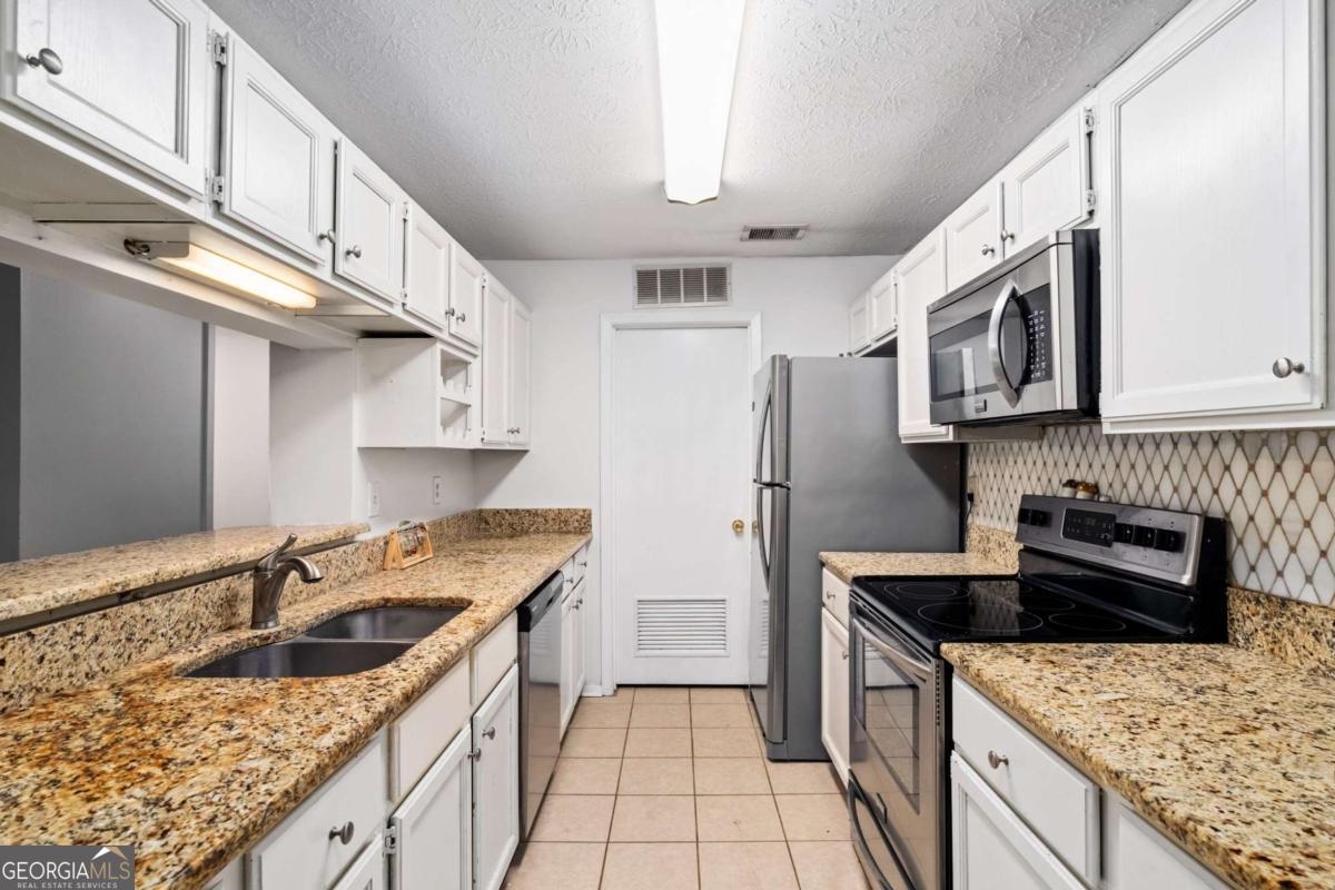 530 Warm Springs Circle Roswell GA 30075