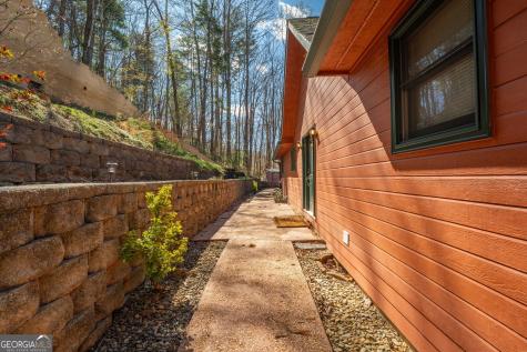 44 Juniper Trail Clayton GA 30525