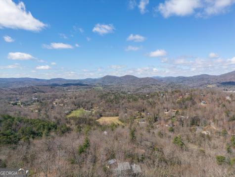 44 Juniper Trail Clayton GA 30525