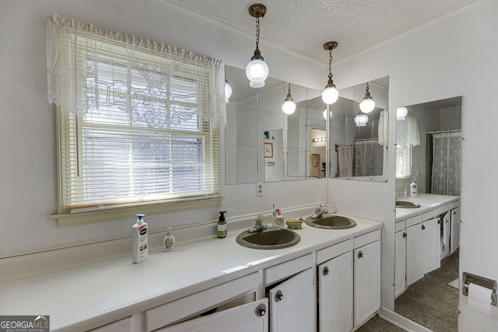 329 Riverbend Drive Royston GA 30662