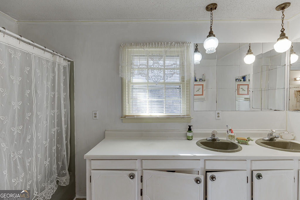 329 Riverbend Drive Royston GA 30662